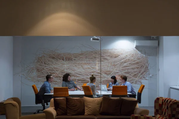 Business Team At A Meeting at modern office building — Stock Photo, Image