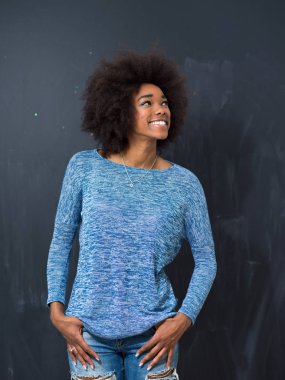 güzel bir dostu Afrikalı-Amerikalı kadın portresi