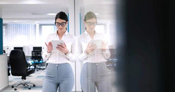 stock image Business Woman Using Digital Tablet