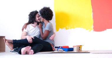 genç çok ırklı çift resim sonra rahatlatıcı