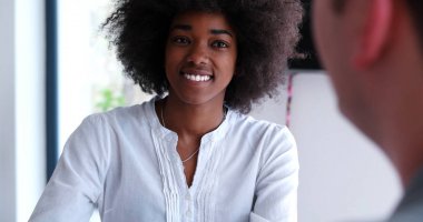 Çok ırklı bir girişim ekibi toplandı