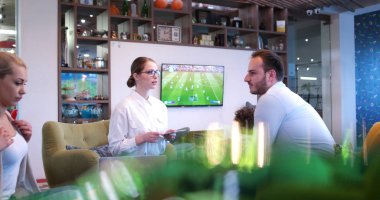 Başlangıç iş takım toplantısı 