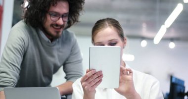 Başlangıç iş takım toplantısı 