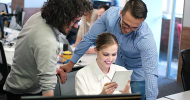 Başlangıç iş takım toplantısı 