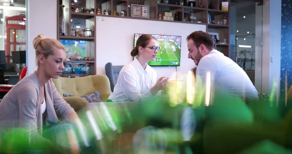 Başlangıç iş takım toplantısı 