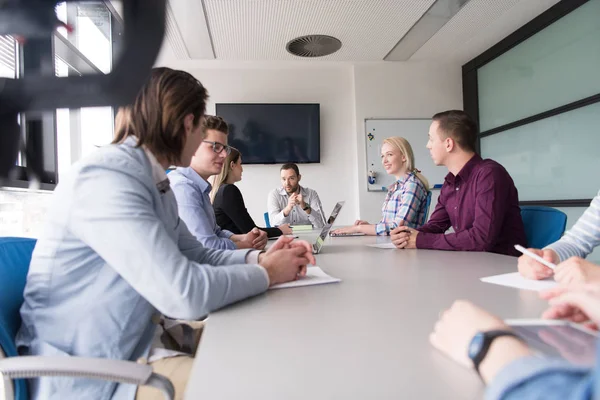 Business Team At A Meeting at modern office building — Stock Photo, Image