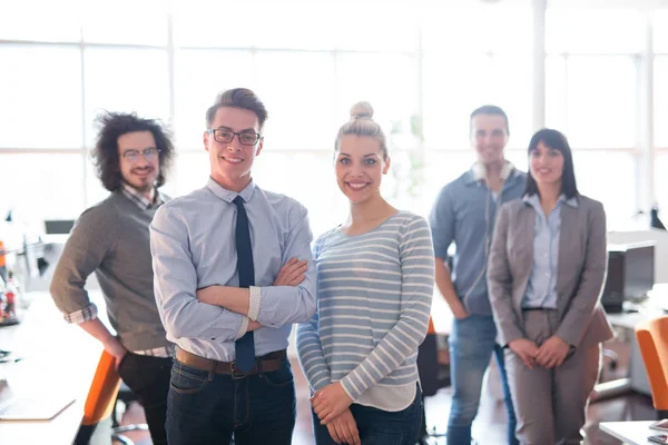 Ritratto di un team di lavoro ad una riunione — Foto Stock