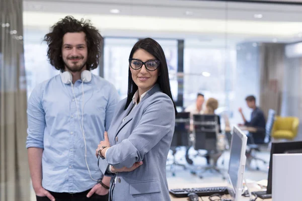 Retrato de gente de negocios exitosa — Foto de Stock