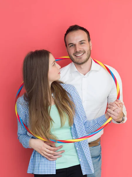 Retrato de pareja feliz con hula hoop — Foto de Stock