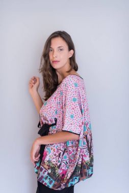 Genç güzel kadın. 