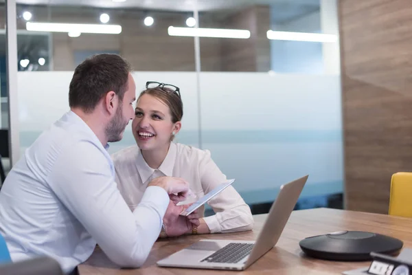 Business People Working With Tablet in startup office — Stock Photo, Image