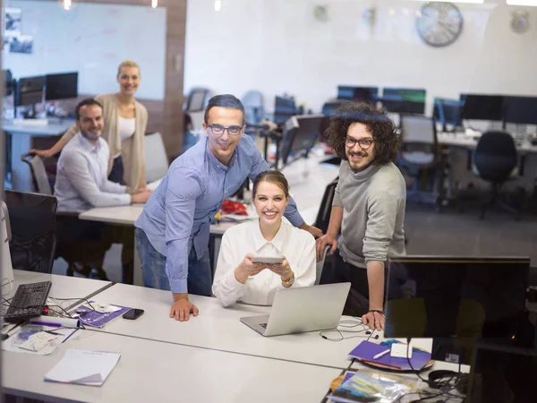 Porträtt av framgångsrika affärsmän — Stockfoto