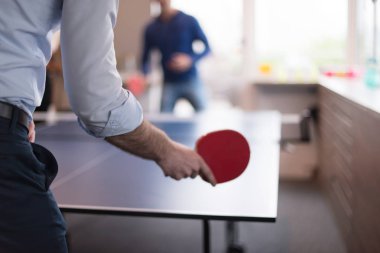 başlangıç iş takım ping pong tenis oynamaya