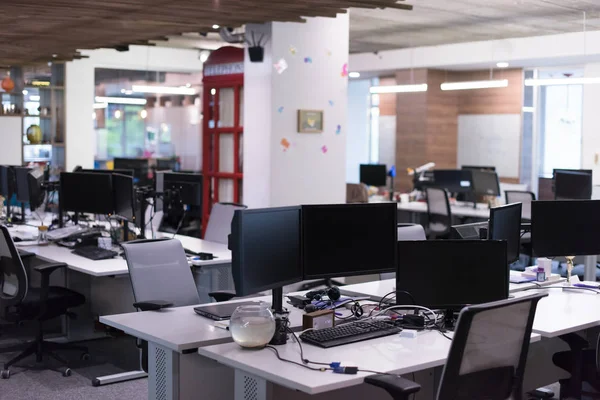 Empty Modern Open Plan Office — Stock Photo, Image