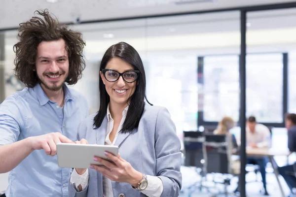 Gente de negocios Preparándose para la reunión — Foto de Stock