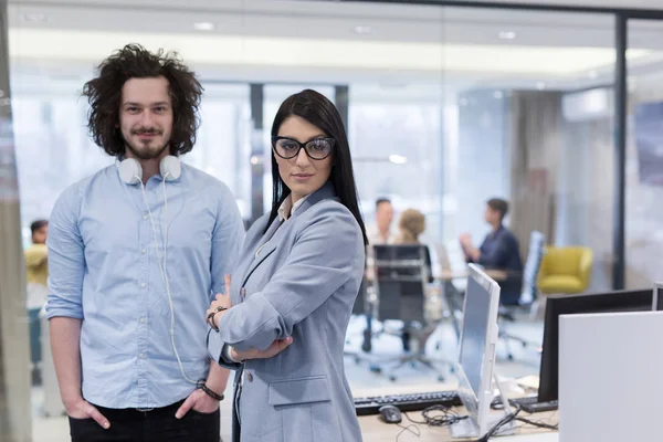 Retrato de gente de negocios exitosa — Foto de Stock