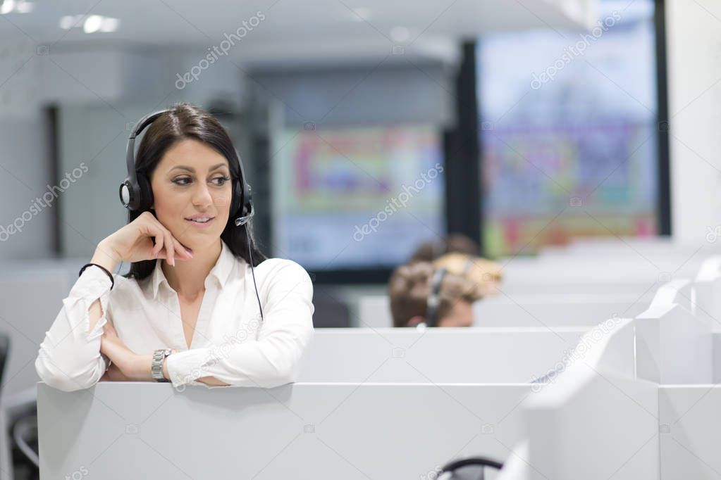 female call centre operator 