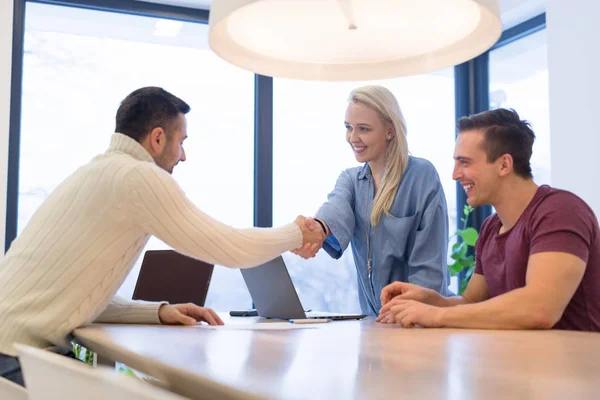 Group of young business people — Stock Photo, Image