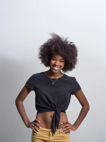 Belle femme amicale afro-américaine — Photo