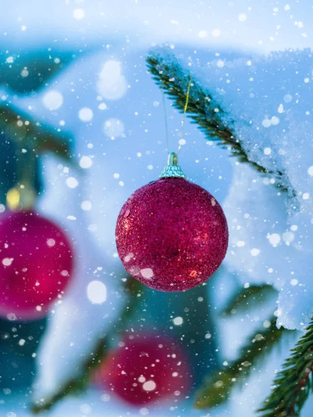 Árbol de Navidad decoración de bolas — Foto de Stock