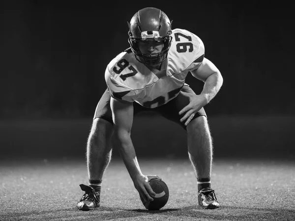 American football player starting football game — Stock Photo, Image