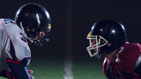 American football spelers zijn klaar om te beginnen — Stockfoto