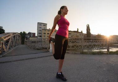 Isınma ve germe sporcu kadın