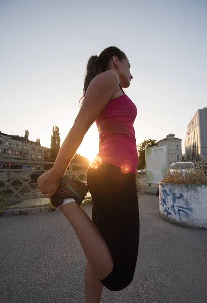 Isınma ve germe sporcu kadın