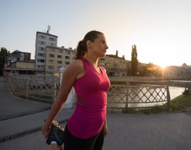 Isınma ve germe sporcu kadın