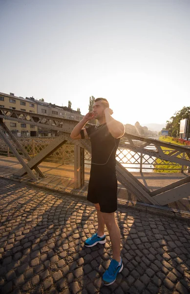 Портрет бігуна в сонячний ранок — стокове фото