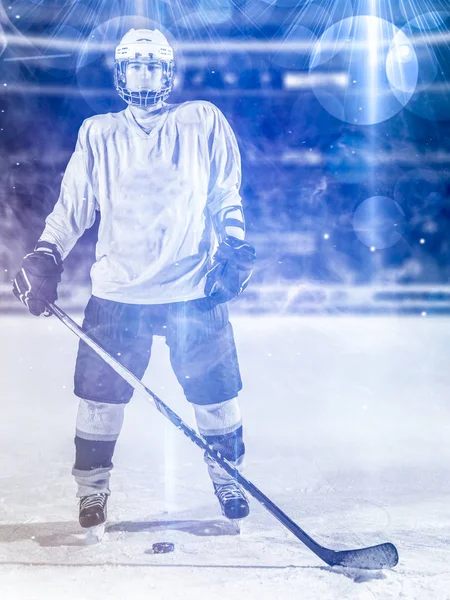 Joven Jugador Hockey Sobre Hielo Retrato Entrenamiento Fondo Negro — Foto de Stock