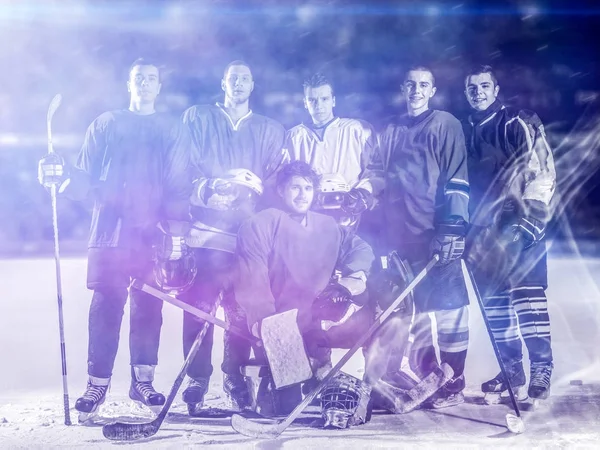 Hokejový Hráči Týmu Skupinový Portrét Interiéru Sport Aréna — Stock fotografie