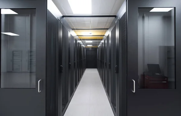 Modern Server Room Black Servers Hardwares Internet Data Center — Stock Photo, Image