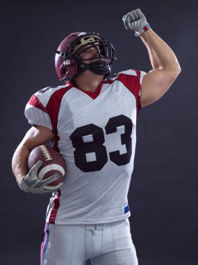 Amerikan futbolu oyuncusu kutluyor gol