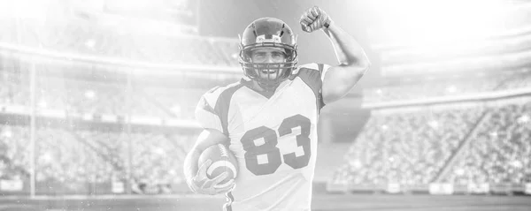 Giocatore di football americano che celebra touchdown — Foto Stock