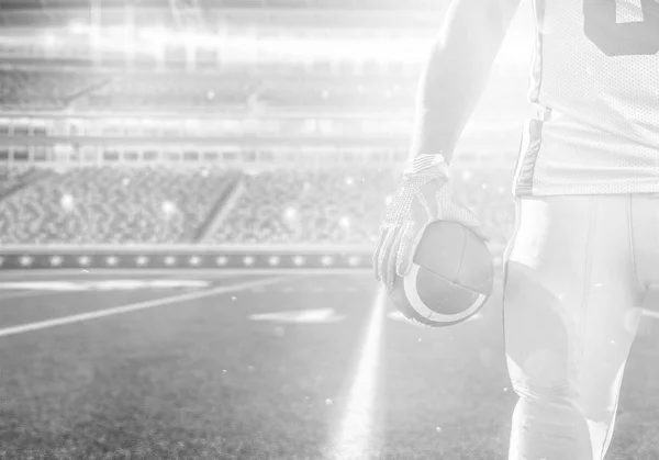 クローズ アップ大きな近代的なスタジアムに分離されたアメリカのフットボール選手 — ストック写真