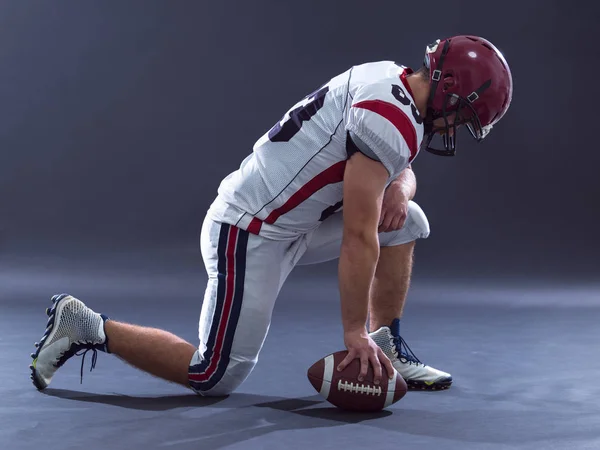 American football speler klaar voordat u begint — Stockfoto