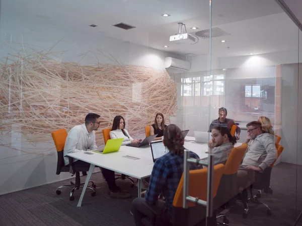 Startup Business Young Creative People Group Brainstorming Meeting Office Interior — Stock Photo, Image