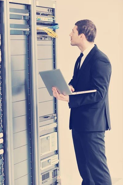 Young Engeneer Business Man Thin Modern Aluminium Laptop Network Server — Stock Photo, Image