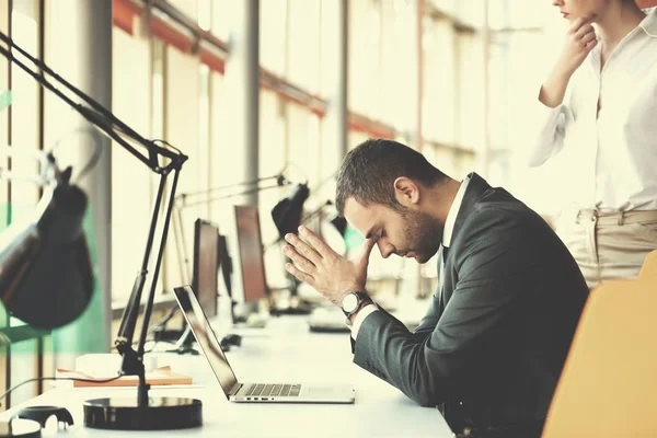 Frustrated Young Business Man Working Laptop Computer Office — Stock Photo, Image