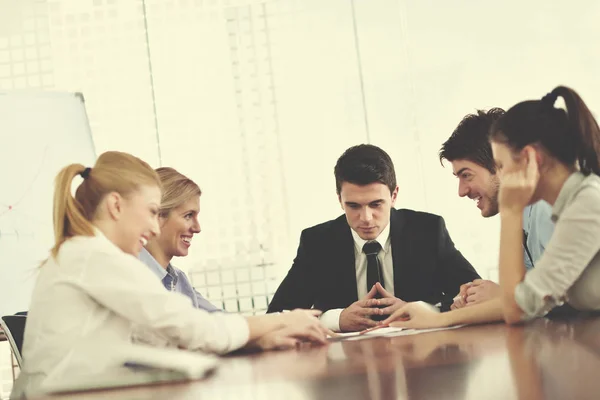 Gruppo Giovani Imprenditori Felici Incontro Ufficio — Foto Stock