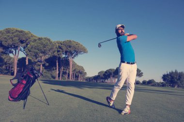 golf oyuncu atış isabet