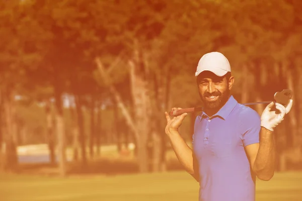 Golf speler portret op cursus — Stockfoto