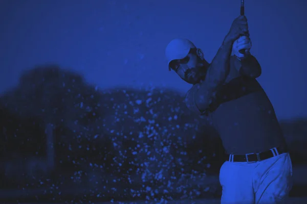 Jogador Golfe Profissional Tiro Bola Bunker Areia Tom Duo Curso — Fotografia de Stock