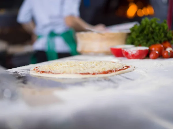 Ham pizza margarita — Stok fotoğraf