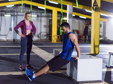 Kollarını çalışma sporcular