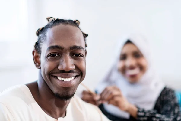 Africký muslimský pár — Stock fotografie