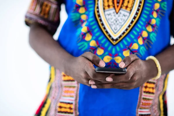Hombre africano en el teléfono — Foto de Stock