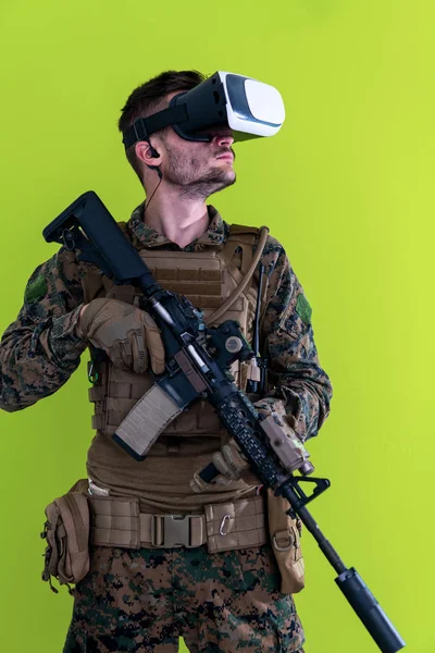 Soldier virtual reality green background — Stockfoto