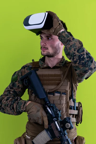 Soldier virtual reality green background — Stockfoto